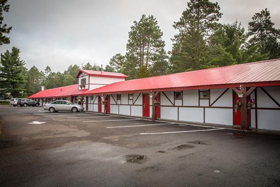 Northern Pine Inn Hayward Eksteriør bilde